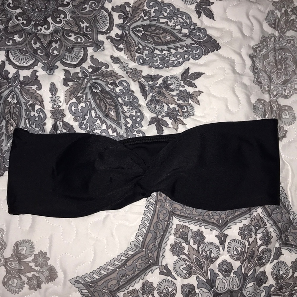 strapless black bikini top